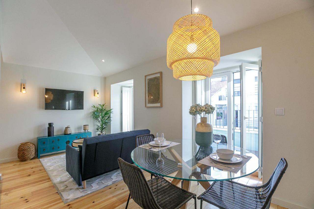 Lovelystay - Downtown Studio With Pool, Ac And Balcony Porto Zewnętrze zdjęcie