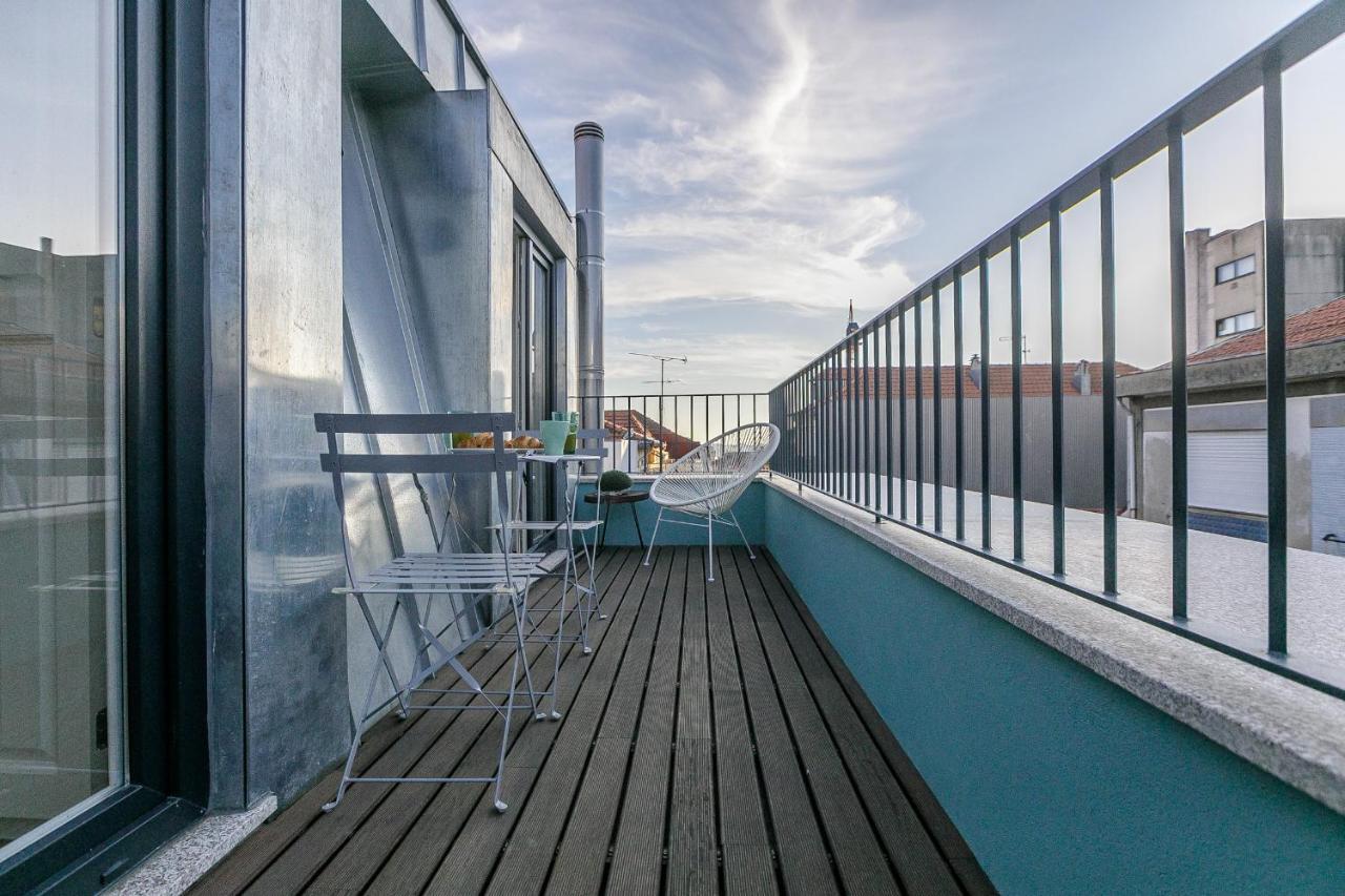 Lovelystay - Downtown Studio With Pool, Ac And Balcony Porto Zewnętrze zdjęcie